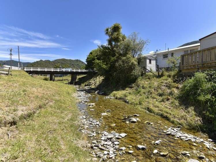 53 Broadway Picton_8