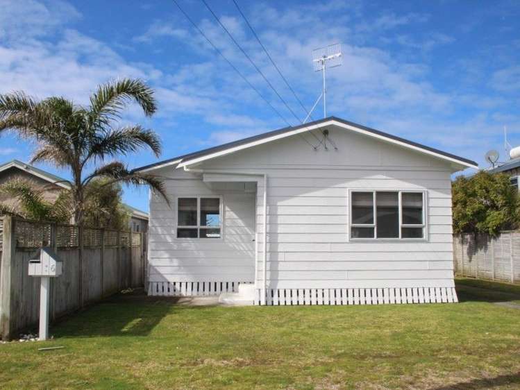 16 Wallnutt Avenue Waihi Beach_0