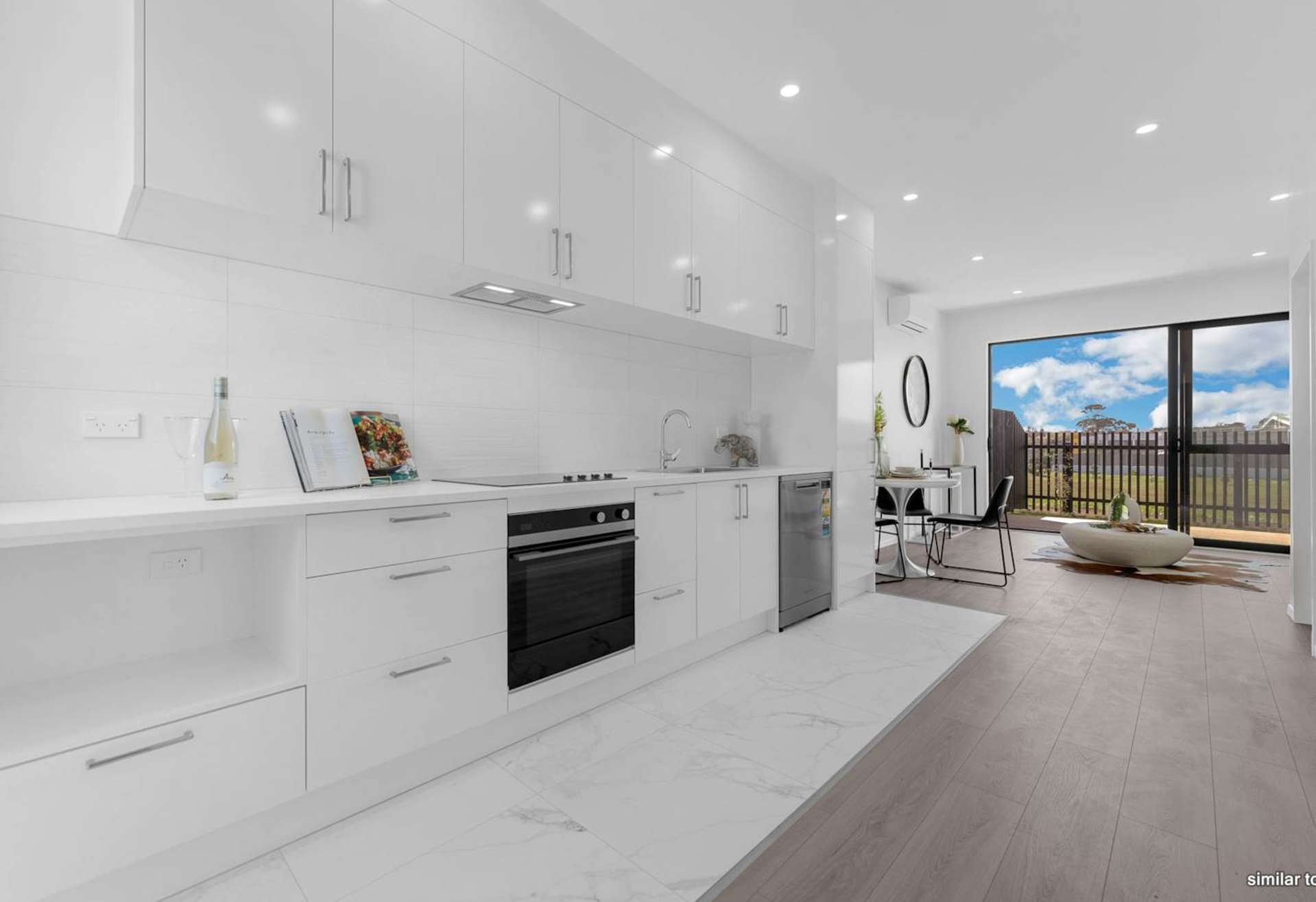 10/17 Barneys Farm Road Clendon Park_0