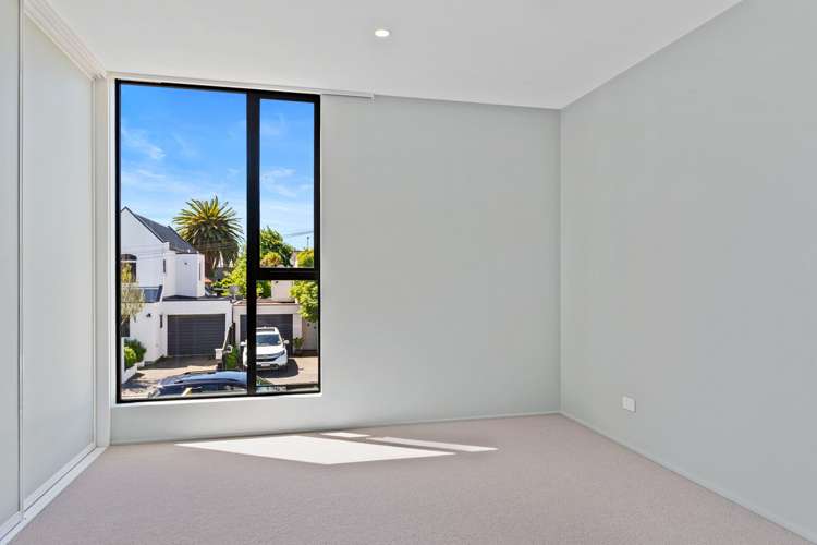 2/30 Otley Street Christchurch Central_7