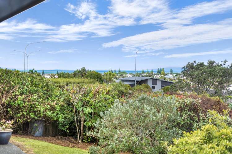 115 Grovenor Drive Orewa_31