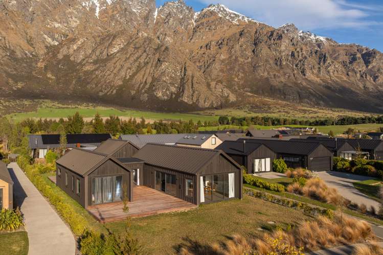 19 Glenfiddich Road Jacks Point_1