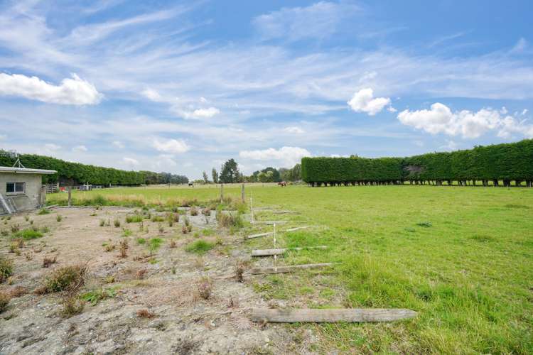 265 Bay Road West Plains_24