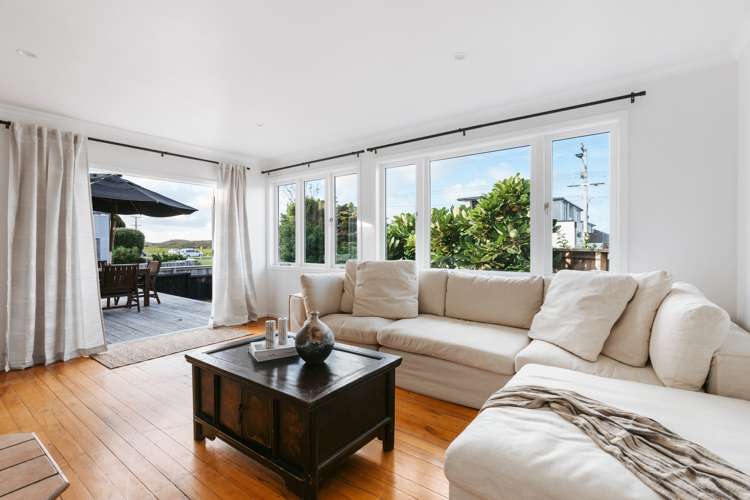 1018 Papamoa Beach Road Papamoa_2