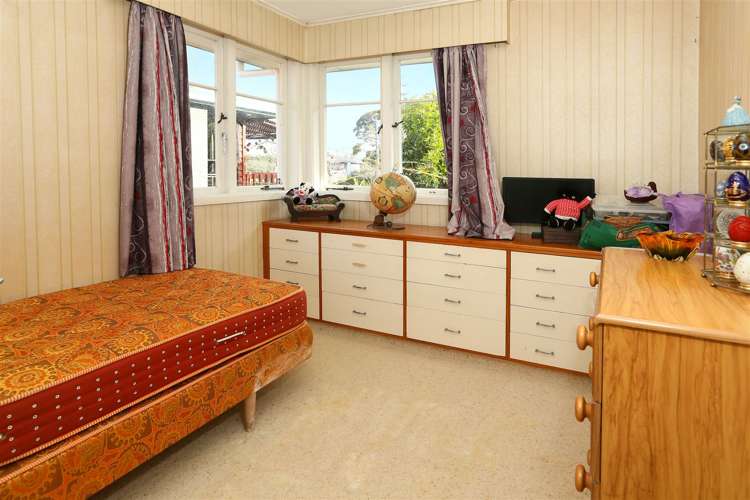 137 Flanshaw Road Te Atatu South_18