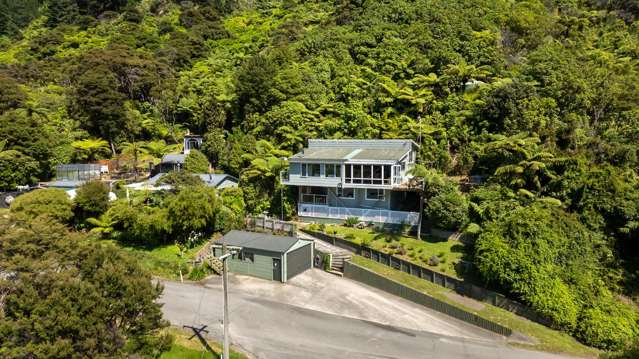 17 Tumbledown Bay Road Port Underwood_2