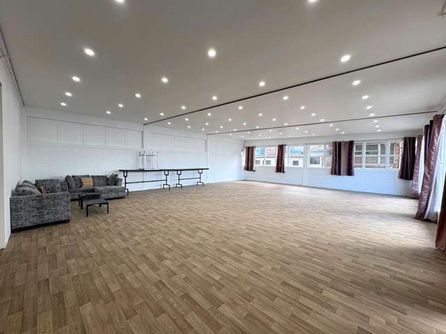 228m² Multi-Use Space - Move-In Today!