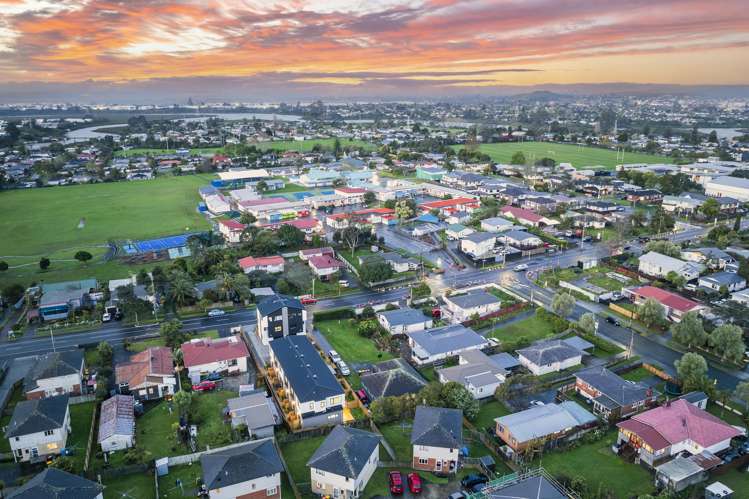 8/40 Saint Leonards Road Kelston_22