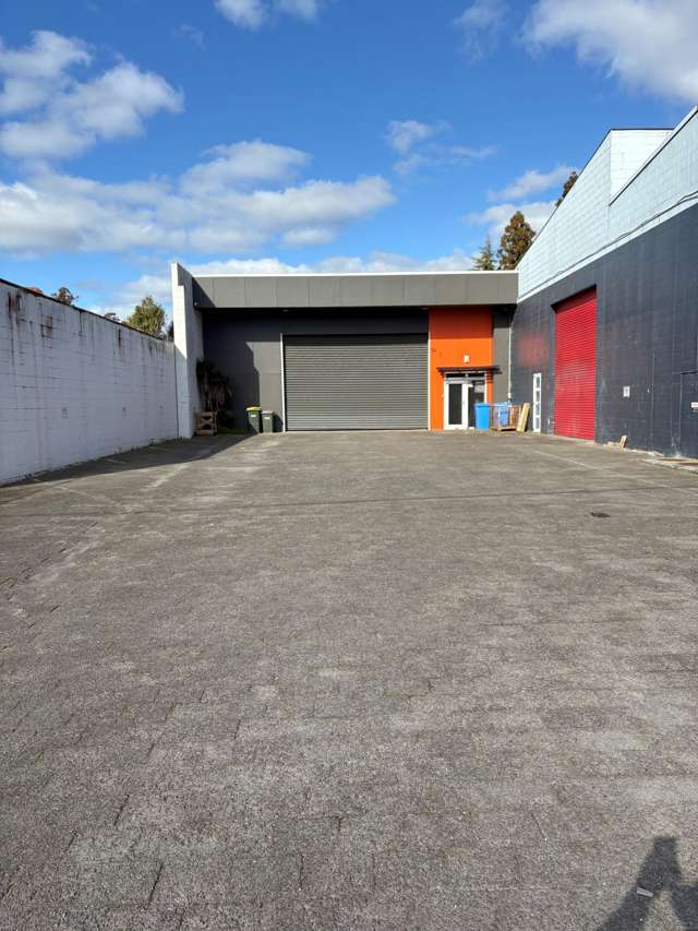 Eastside Extravaganza For Lease!