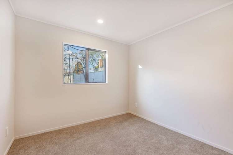 30 Hollywood Avenue Epsom_23