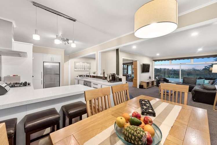 88 Houchens Road Glenview_9