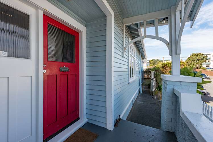 36 Te Wharepouri Street Berhampore_12