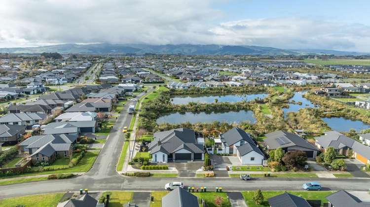 7 Blunden Road Lincoln_35