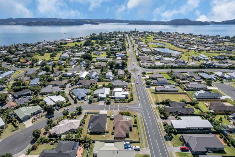 3 Resolution Place One Tree Point_26