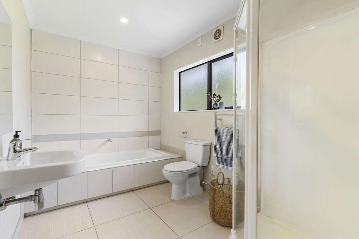 3/599 Glenfield Road_5