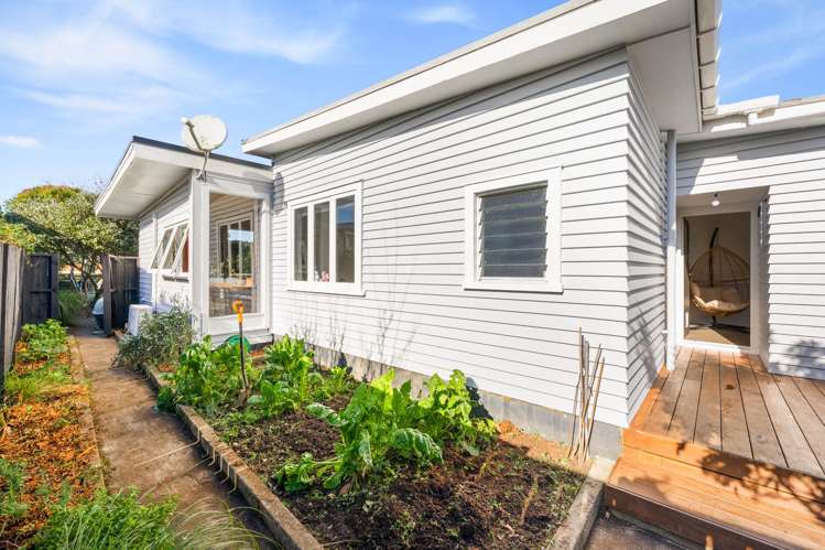 89 Matipo Road Te Atatu Peninsula_14