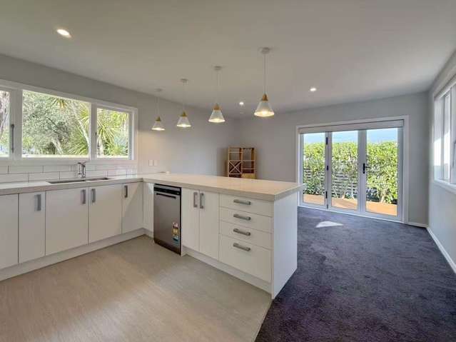 Prime Peninsula Living | 3-Bedroom Standalone & Fully Fenced