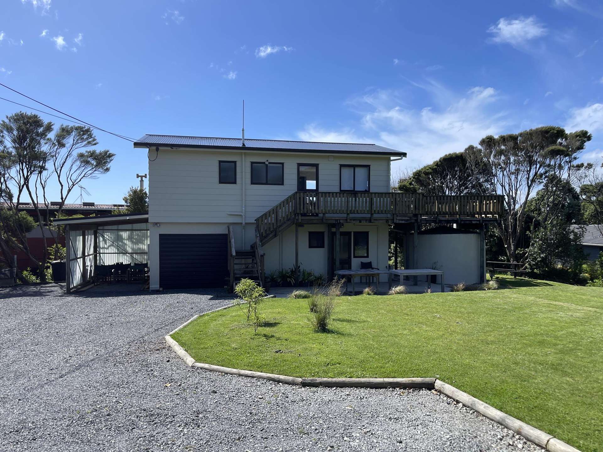 145 Piha Road Piha_0