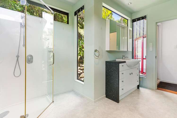 172 Bethells Road Bethells Beach_17