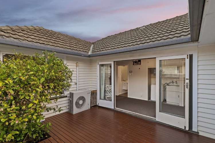 1/12 Downing Street Hoon Hay_2