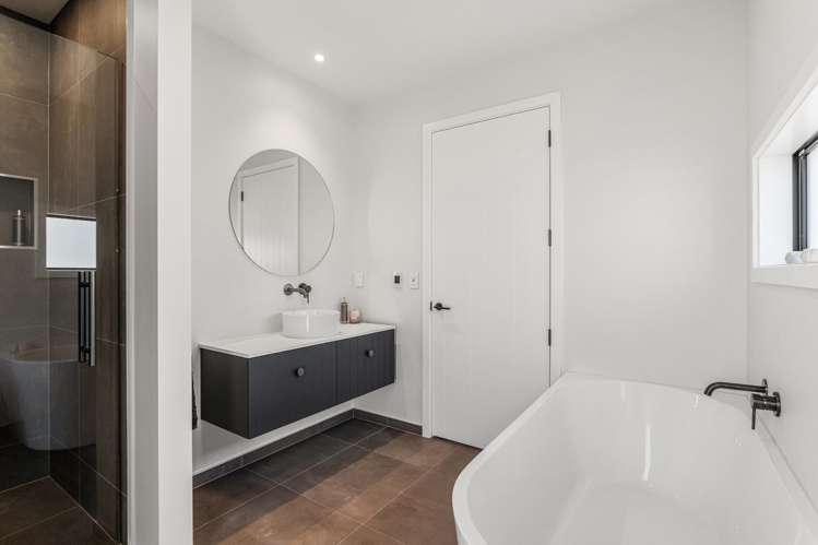 64 Summers Road Darfield_15