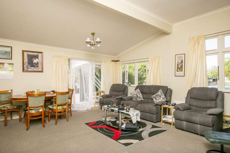 130 Kent Street Carterton_6