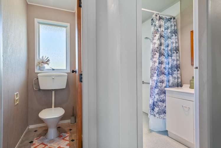 1 Bay Grove Pukehangi_13