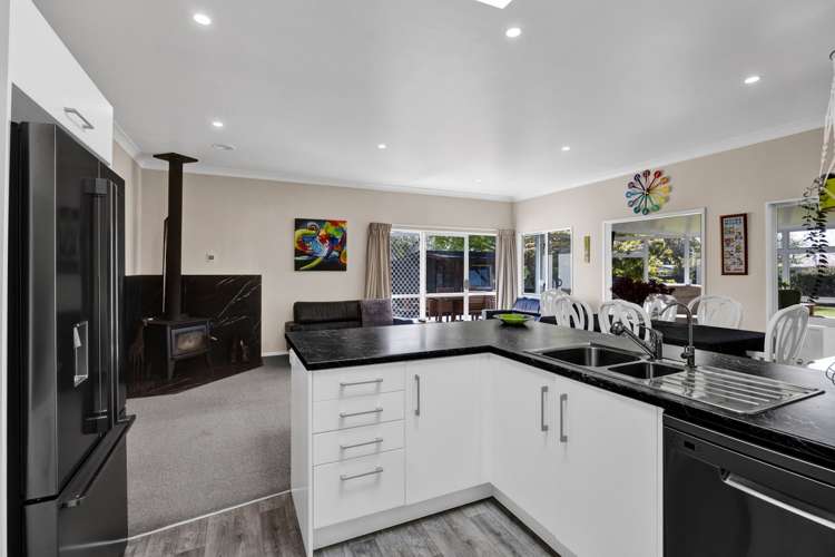 4 Collins Street Hawera_3