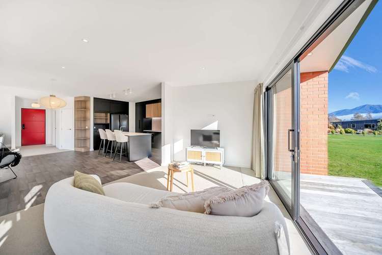 35 Paton Place Te Anau_10