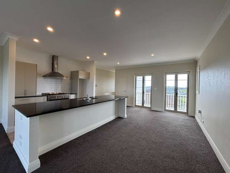 Pinecrest Drive Gulf Harbour_7