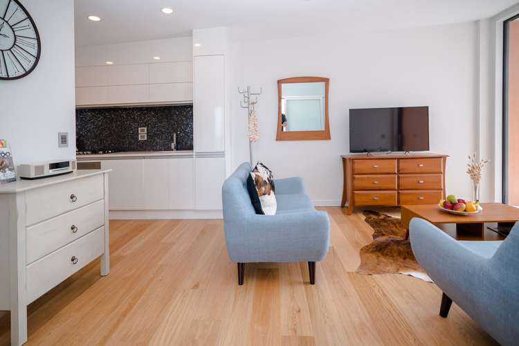 605/10 Lion Place Epsom_25