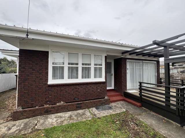 Three Bedrooms on Tamaki Riverside | Don't Miss Out!