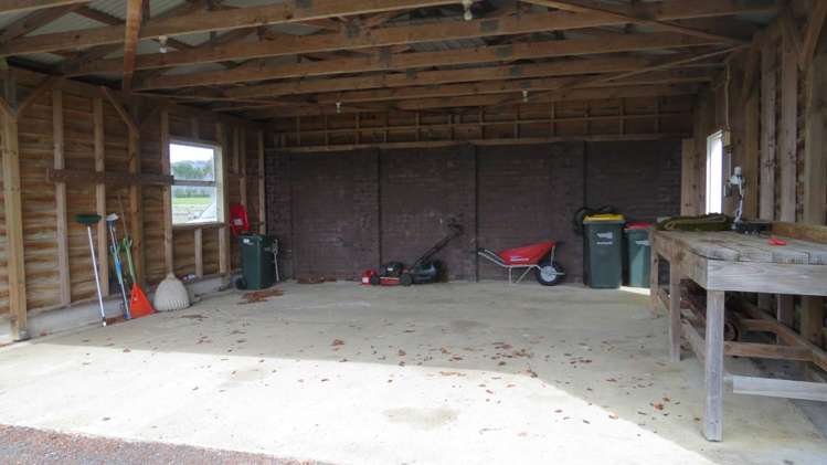 98 Orere Point Road Orere Point_24