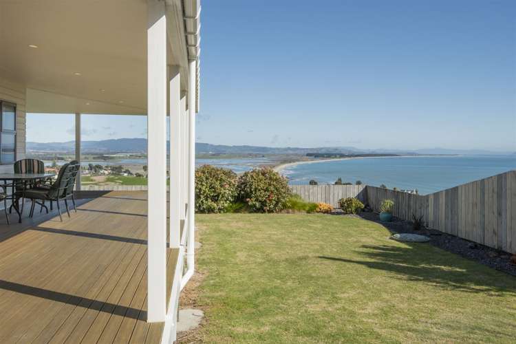 26 Arawa Avenue Maketu_5