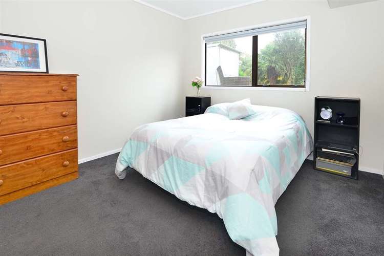 6 Pohutukawa Avenue Red Beach_13