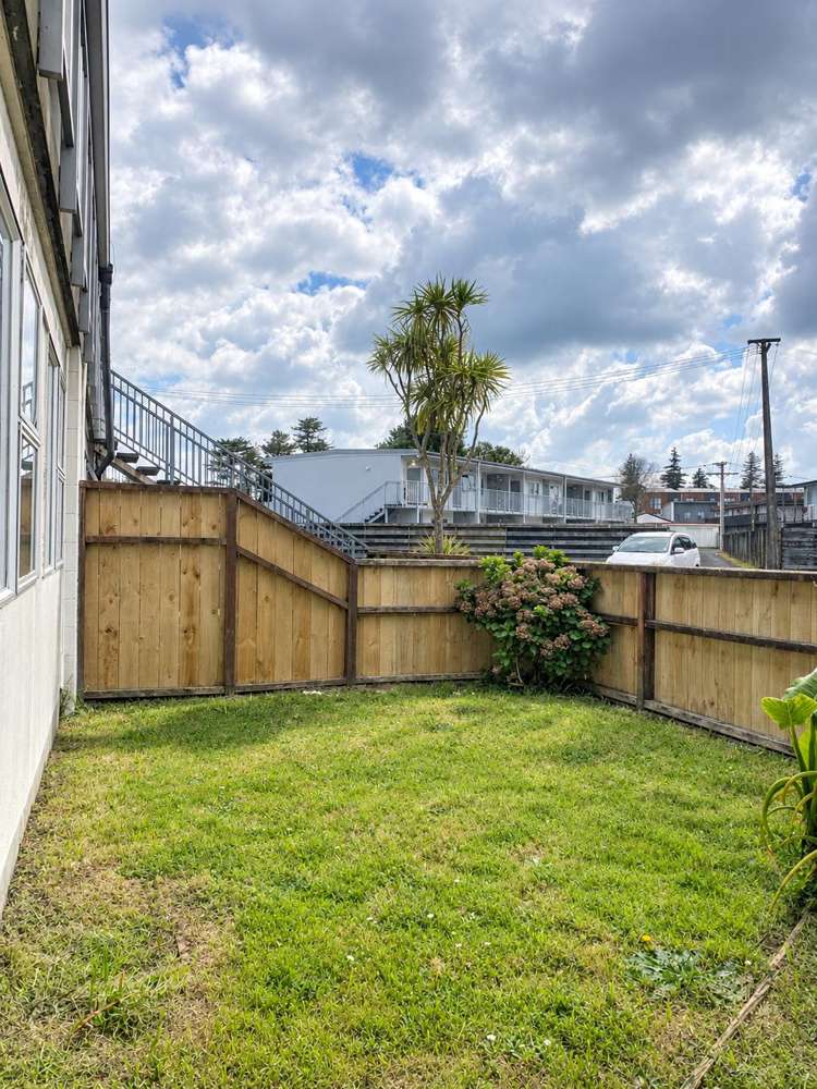 1/5 Tralee Place Hillcrest_6