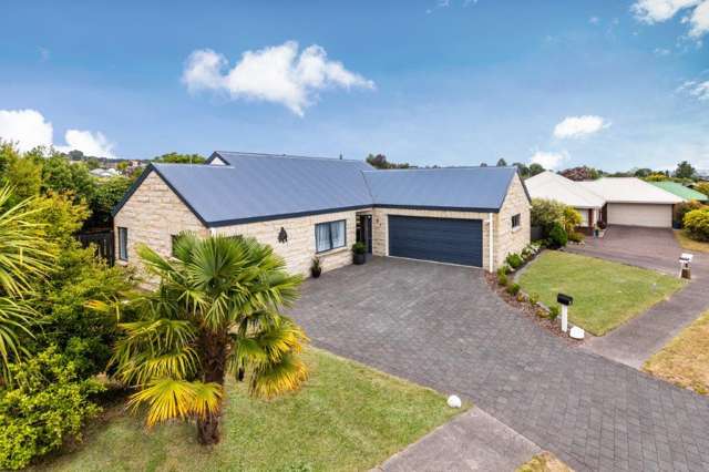 Easy-Care Living with Indoor-Outdoor Flow