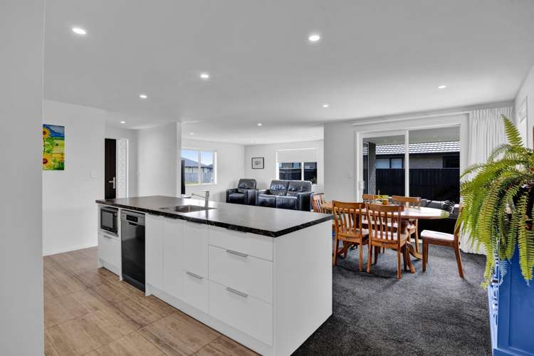 4 Pukatea Street Hawera_8