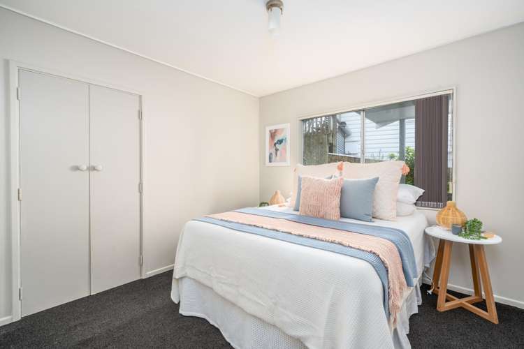 32 Thurleigh Grove Karori_6