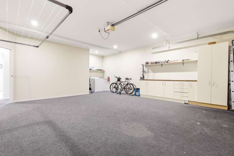 2/17 Tremaine Avenue Two Mile Bay_16