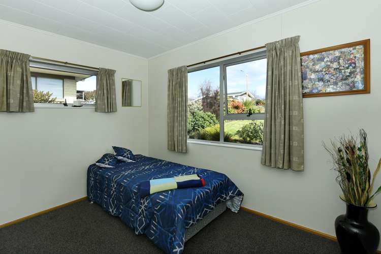 5 Jellicoe Avenue Stoke_13