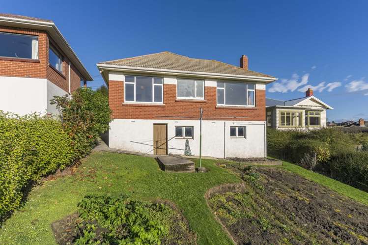 23 Riselaw Road Calton Hill_17