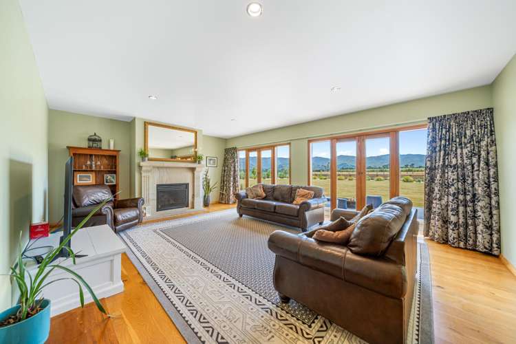 69 Longwood East Road South Featherston_5