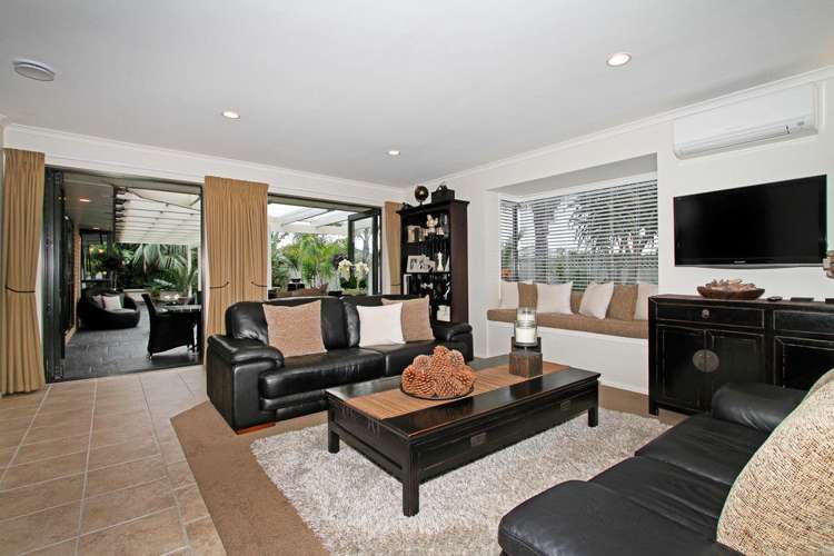 46 Alec Craig Way Gulf Harbour_4