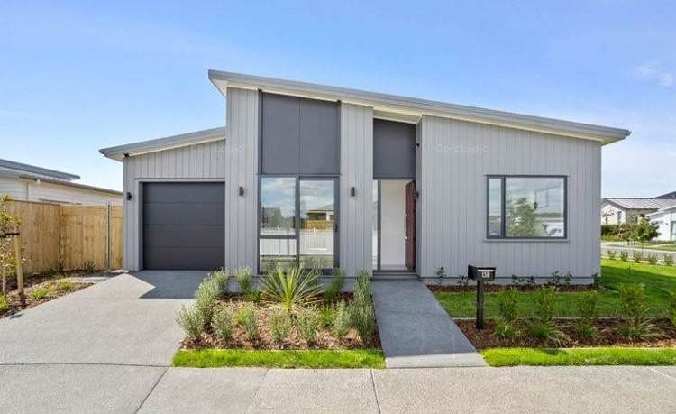15b Marine Garden Crescent Beachlands_0