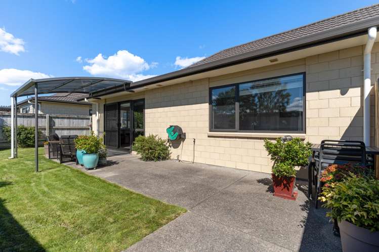 83 Ashmore Park Road Carterton_11