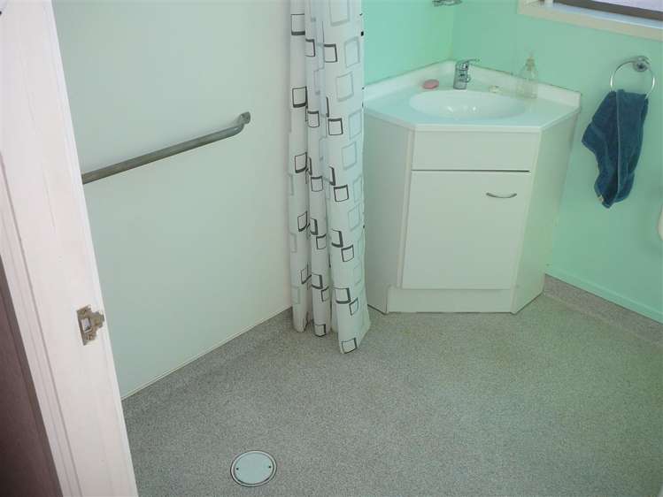 10 George Street Paeroa_11