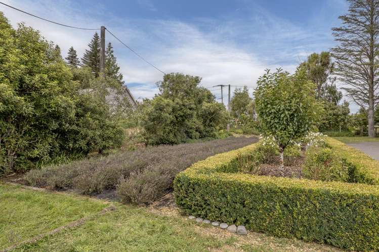 42 School Road Yaldhurst_27