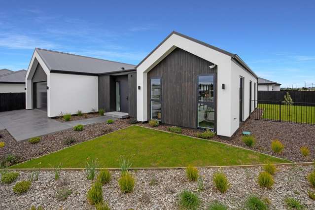 A DREAM HOME IN AWARD WINNING DEVELOPMENT!