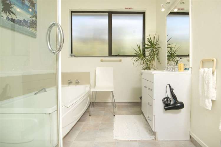 5 Seaview Crescent Picton_28